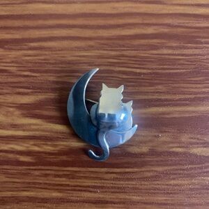 Sterling silver Cat Moon Brooch